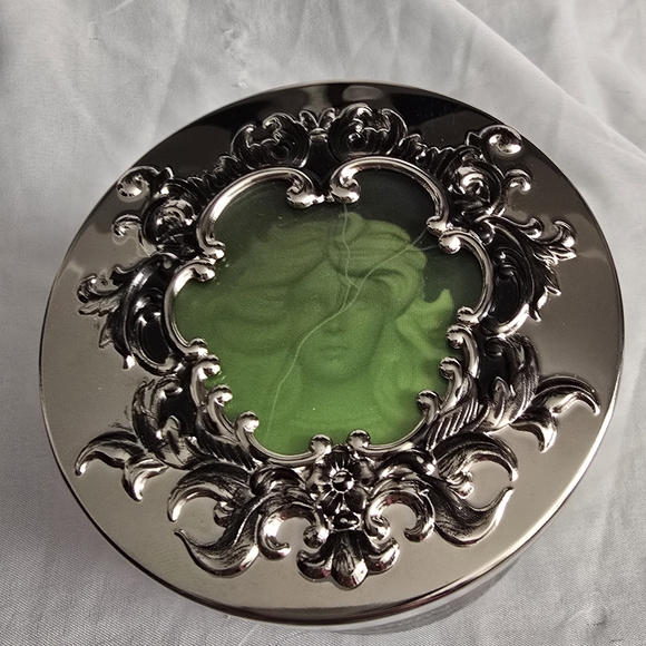 Candy Apple Cauldron 3 Wick Candle by Bath & Body Works Lenticular Effect Lid - Picture 2 of 11